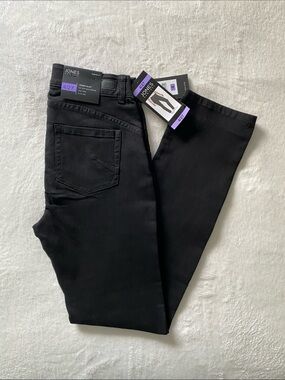 Jones New York Women’s Straight Leg Jeans